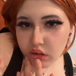 Meet your Posher, Alice